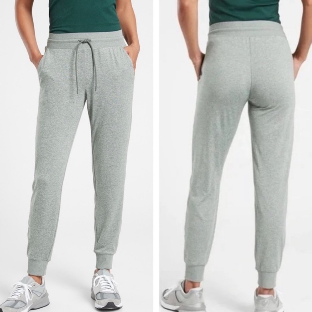 Athleta Uptempo Green Pull On Jogger Sweatpants XS TALL